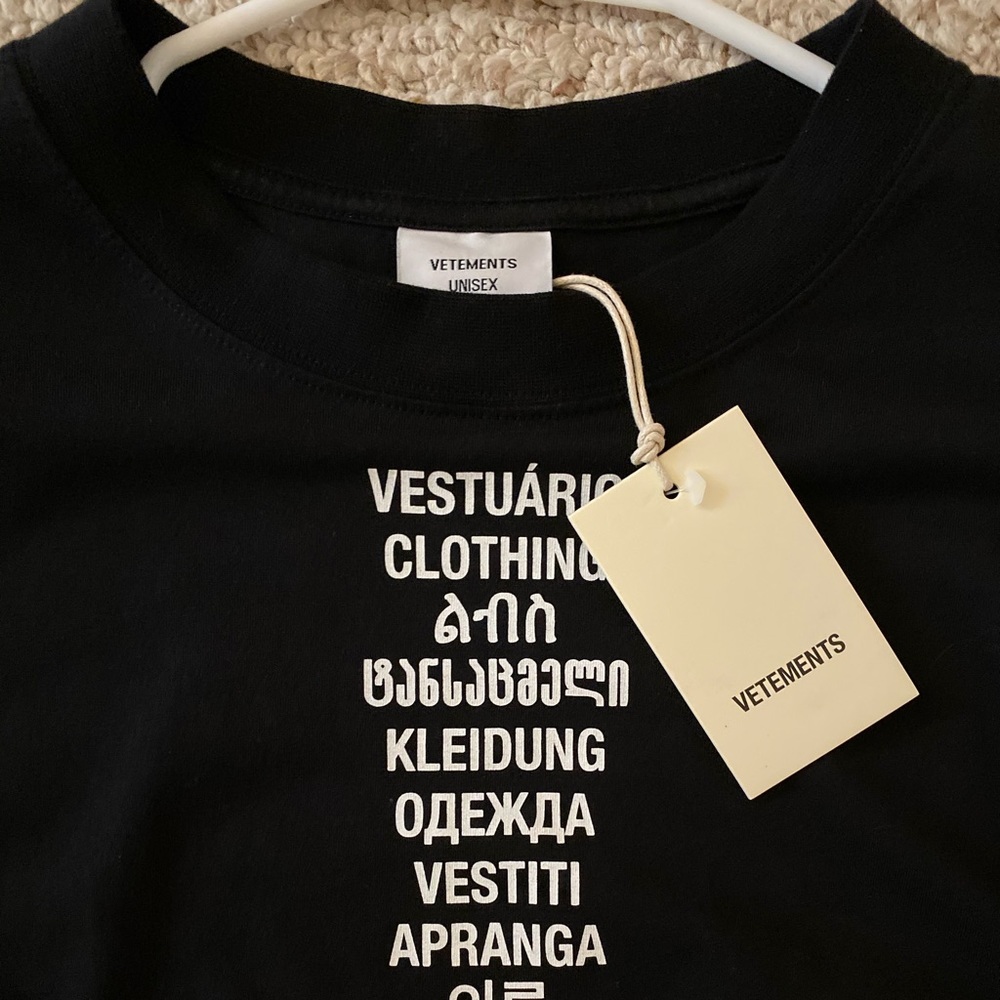 VETEMENTS Oversized T shirt